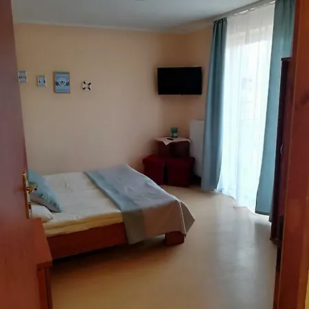 Проживание в семье Korona Мендзыводзе